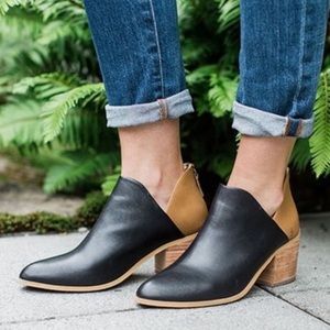 Sseko Two-Tone leather V Boot womens ankle boots size 8